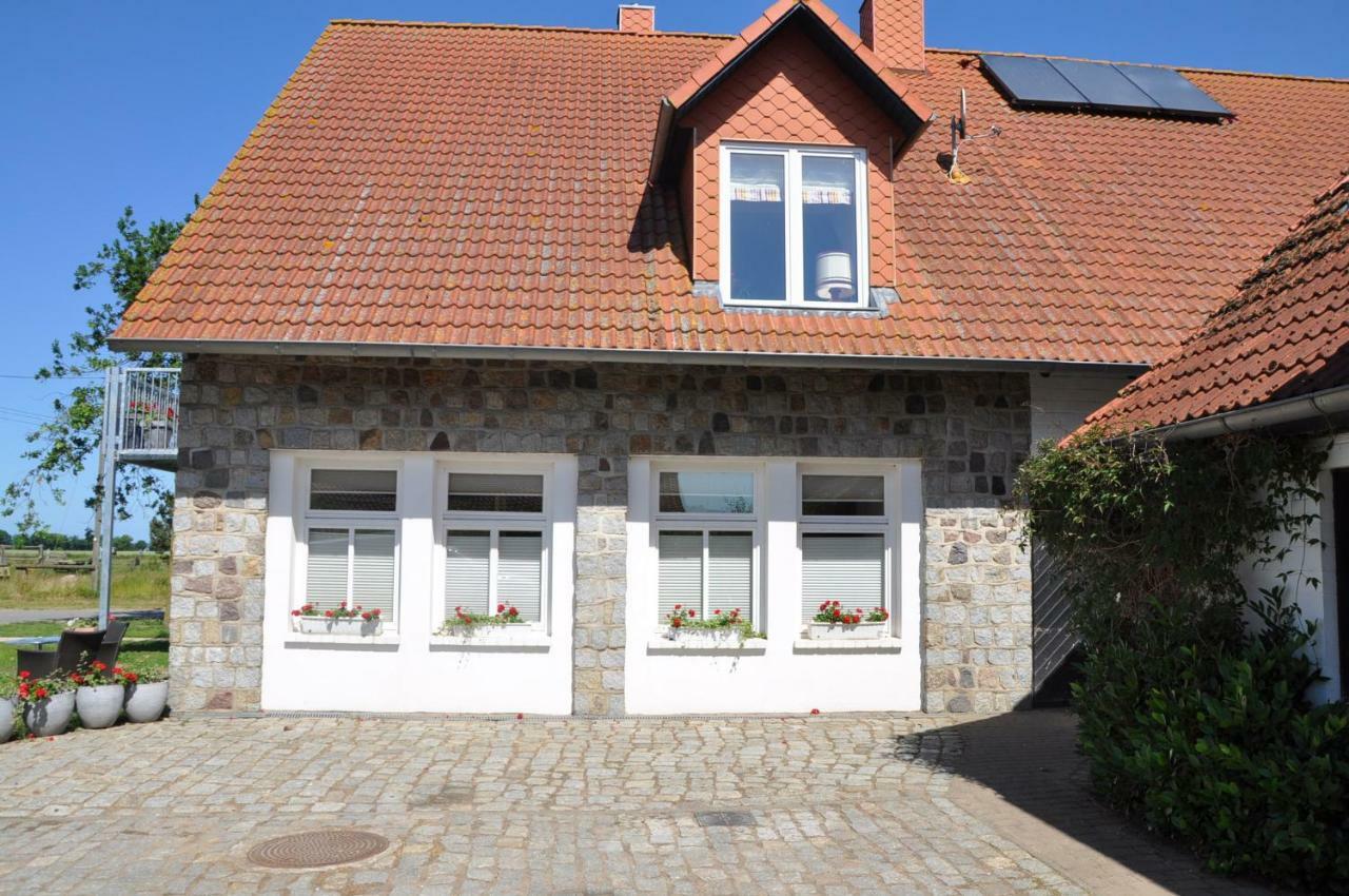 Apartment Reitanlage Bei Altefähr